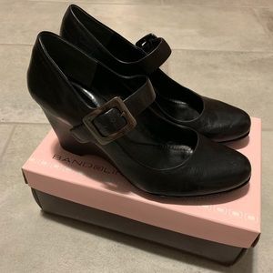 Black dress wedges